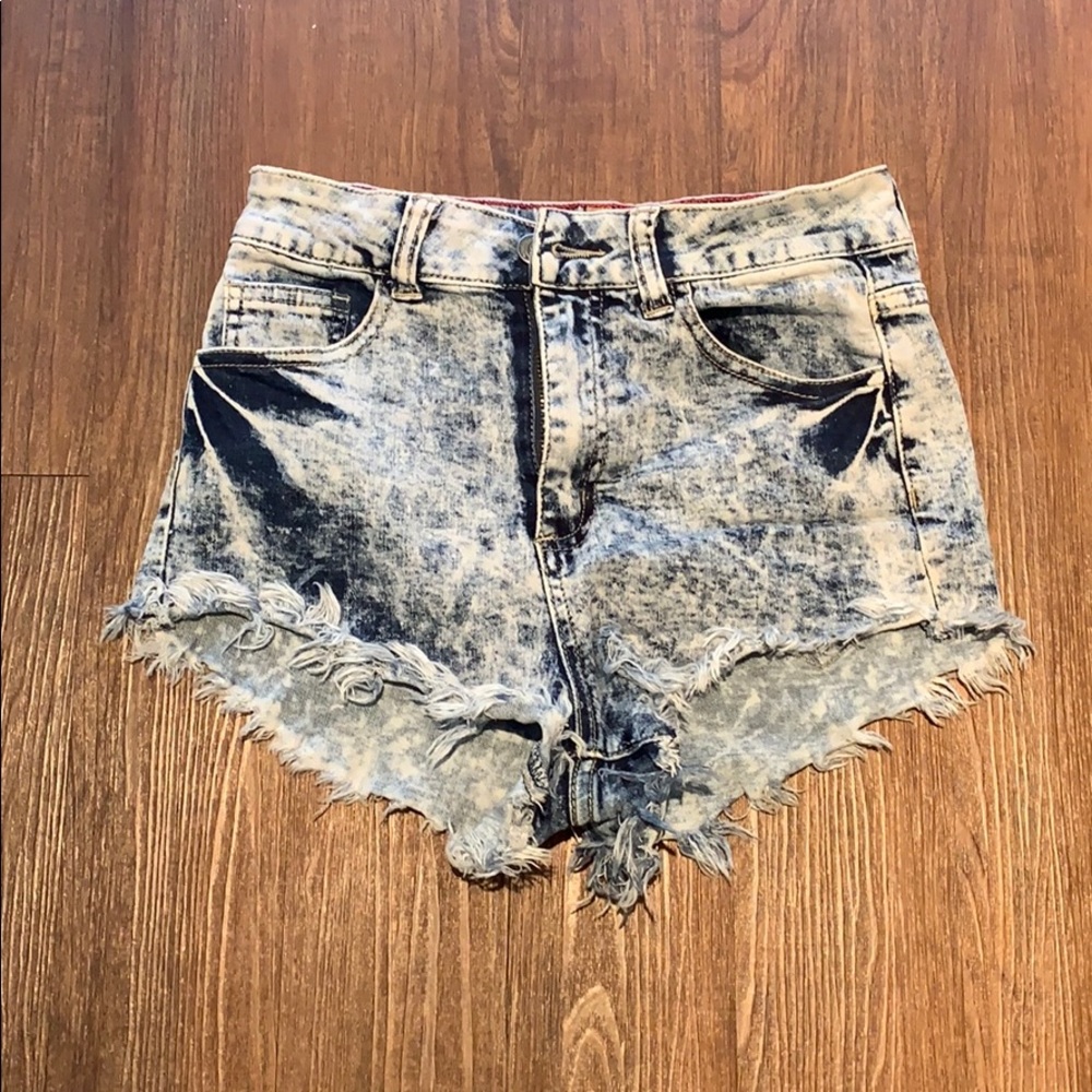 High Waisted Acid Wash Frayed Shorts